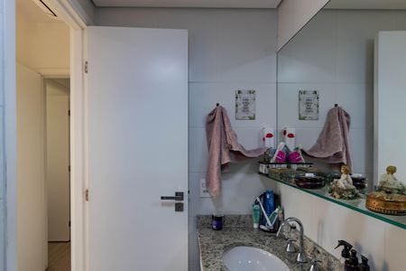 Apartamento à venda com 78m², 2 quartos e 1 vagaBanheiro da Suíte
