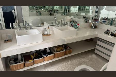 Apartamento para alugar com 4 quartos, 240m² em Brooklin, São Paulo