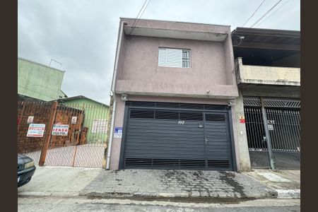 Casa à venda com 129m², 3 quartos e 1 vagafachada com placa