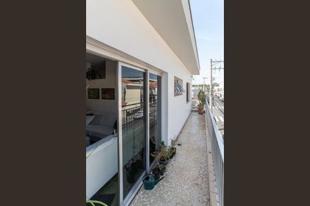Casa para alugar com 454m², 5 quartos e 4 vagas Casa para alugar com 454m², 5 quartos e 4 vagasCasa 2 - Sala - Varanda