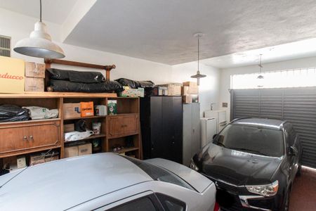 Casa para alugar com 454m², 5 quartos e 4 vagas Casa para alugar com 454m², 5 quartos e 4 vagasGaragem