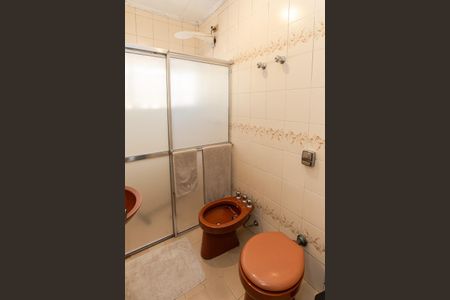 Casa para alugar com 454m², 5 quartos e 4 vagas Casa para alugar com 454m², 5 quartos e 4 vagasCasa 2 - Banheiro
