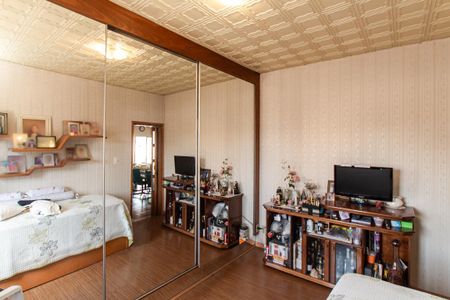 Casa para alugar com 454m², 5 quartos e 4 vagas Casa para alugar com 454m², 5 quartos e 4 vagasQuarto 1