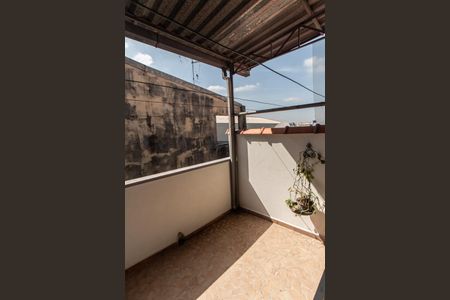 Casa para alugar com 454m², 5 quartos e 4 vagas Casa para alugar com 454m², 5 quartos e 4 vagasCasa 2 - Área de Serviço