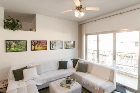 Casa para alugar com 454m², 5 quartos e 4 vagas Casa para alugar com 454m², 5 quartos e 4 vagasCasa 2 - Sala