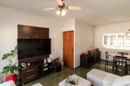 Casa para alugar com 454m², 5 quartos e 4 vagas Casa para alugar com 454m², 5 quartos e 4 vagasCasa 2 - Sala