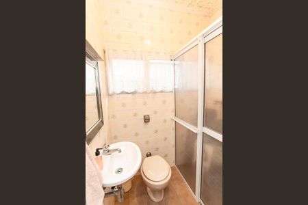 Casa para alugar com 454m², 5 quartos e 4 vagas Casa para alugar com 454m², 5 quartos e 4 vagasCasa 2 - Banheiro da Suíte