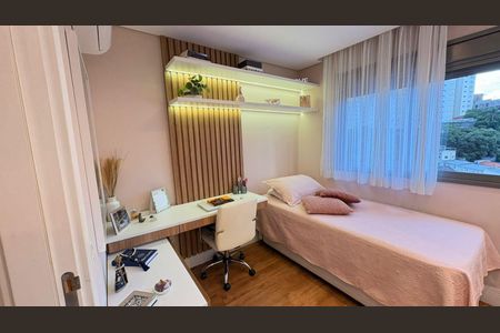 Quarto de apartamento à venda com 3 quartos, 93m² em Vila Ipojuca, São Paulo