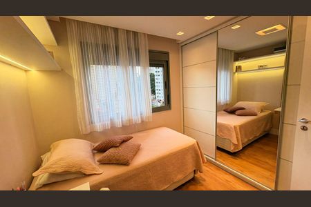 Apartamento à venda com 93m², 3 quartos e 2 vagasQuarto