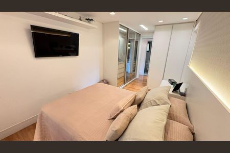 Quarto de apartamento à venda com 3 quartos, 93m² em Vila Ipojuca, São Paulo