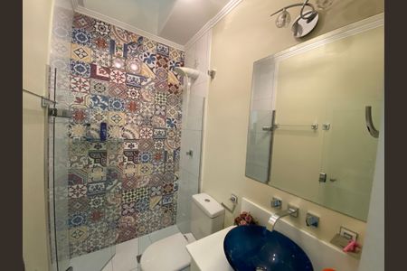 Casa à venda com 116m², 2 quartos e 2 vagasQuarto 1 - Banheiro