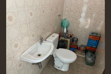 Casa à venda com 116m², 2 quartos e 2 vagasBanheiro Externo