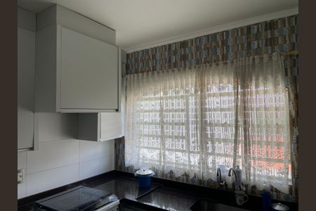 Casa à venda com 116m², 2 quartos e 2 vagasCozinha