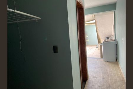 Casa à venda com 116m², 2 quartos e 2 vagasÁrea de serviço 