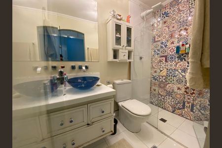 Casa à venda com 116m², 2 quartos e 2 vagasQuarto 2 - Banheiro