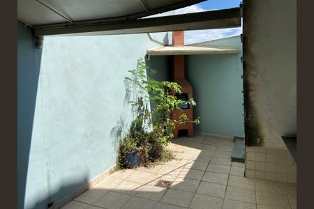 Casa à venda com 116m², 2 quartos e 2 vagasQuintal