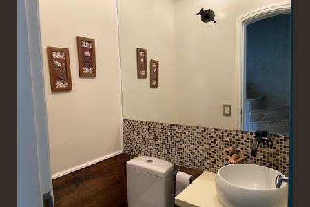Casa à venda com 116m², 2 quartos e 2 vagasSala - Lavabo