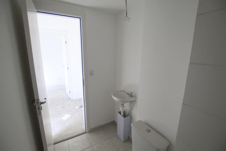 Banheiro de kitnet/studio à venda com 1 quarto, 24m² em Sé, São Paulo