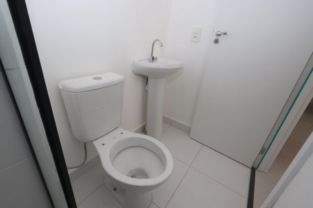 Apartamento para alugar com 34m², 2 quartos e sem vagaBanheiro