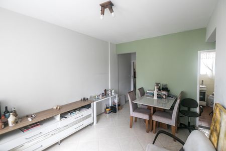 Apartamento para alugar com 70m², 3 quartos e 1 vaga Apartamento para alugar com 70m², 3 quartos e 1 vagaSala