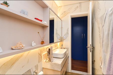 Apartamento à venda com 151m², 3 quartos e 2 vagasBanheiro Social