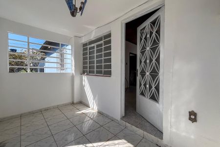 Casa para alugar com 200m², 2 quartos e 5 vagas Casa para alugar com 200m², 2 quartos e 5 vagasHall de entrada