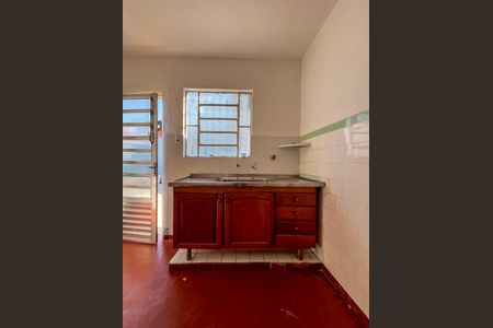 Cozinha de casa para alugar com 2 quartos, 200m² em Vila Brasilina, São Paulo