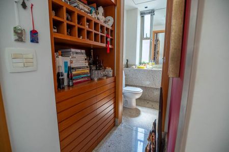 Apartamento à venda com 172m², 4 quartos e 3 vagasApoio