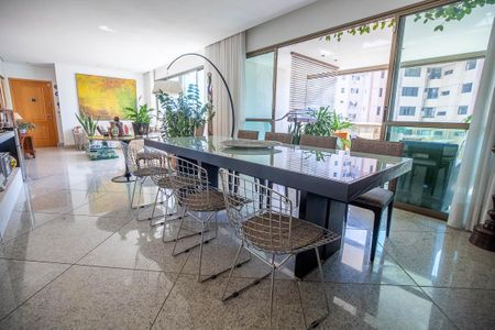 Sala  de apartamento à venda com 4 quartos, 172m² em Sion, Belo Horizonte