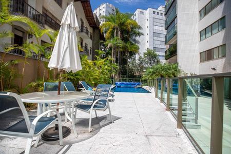 Apartamento à venda com 172m², 4 quartos e 3 vagasPiscina 