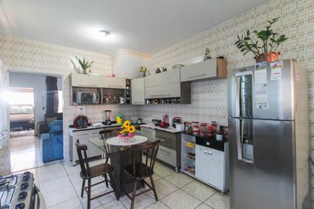 Casa à venda com 2 quartos, 126m² em Vila Sapopemba, São Paulo