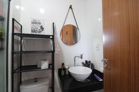 Apartamento à venda com 40m², 2 quartos e sem vagaBanheiro