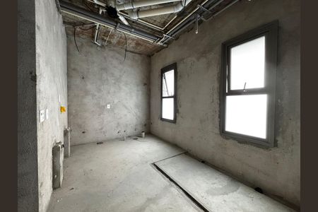 Apartamento à venda com 277m², 3 quartos e 3 vagas Apartamento à venda com 277m², 3 quartos e 3 vagasBanheiro Suite