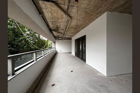 Apartamento à venda com 277m², 3 quartos e 3 vagas Apartamento à venda com 277m², 3 quartos e 3 vagasVaranda