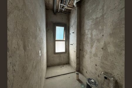 Apartamento à venda com 277m², 3 quartos e 3 vagas Apartamento à venda com 277m², 3 quartos e 3 vagasBanheiro Quarto 2