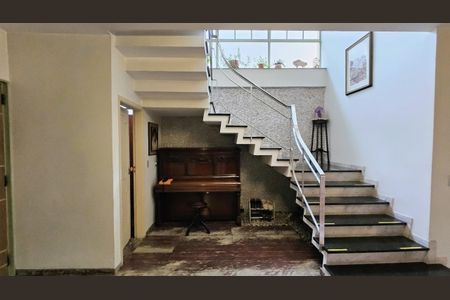 Casa à venda com 370m², 4 quartos e 4 vagas Casa à venda com 370m², 4 quartos e 4 vagasFoto 21