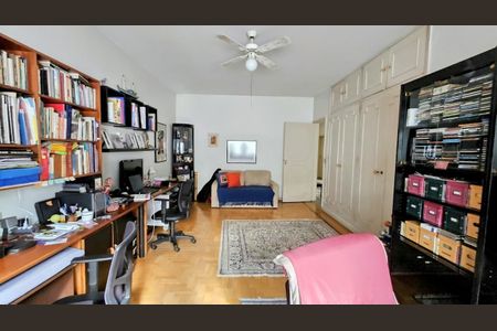 Casa à venda com 370m², 4 quartos e 4 vagas Casa à venda com 370m², 4 quartos e 4 vagasFoto 32