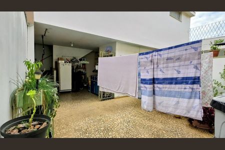 Casa à venda com 370m², 4 quartos e 4 vagas Casa à venda com 370m², 4 quartos e 4 vagasFoto 33