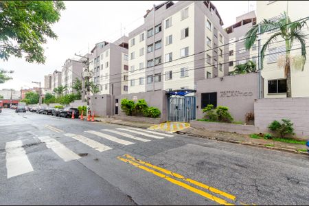 Apartamento à venda com 58m², 3 quartos e 1 vaga Apartamento à venda com 58m², 3 quartos e 1 vagaFachada