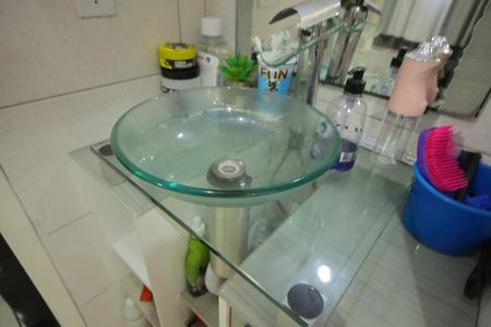 Apartamento à venda com 43m², 2 quartos e 1 vagaBanheiro 