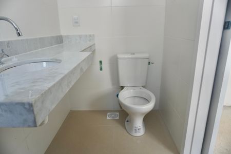 Apartamento à venda com 75m², 3 quartos e 2 vagasBanheiro da Suíte