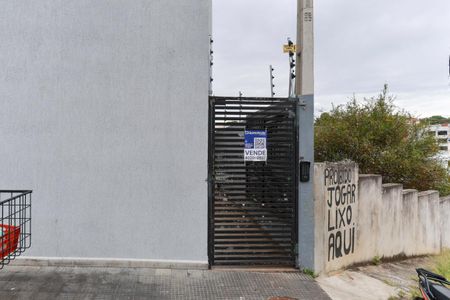 Apartamento à venda com 44m², 2 quartos e sem vagaFachada do condomínio + plaquinha