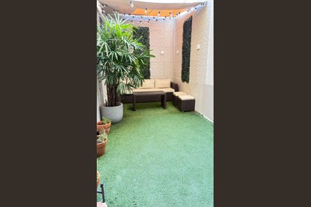 Casa de condomínio à venda com 232m², 3 quartos e 1 vagaÁrea externa