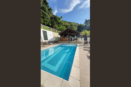 Casa de condomínio à venda com 232m², 3 quartos e 1 vagaÁrea externa