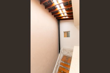 Casa para alugar com 500m², 5 quartos e 4 vagas Casa para alugar com 500m², 5 quartos e 4 vagasCorredor