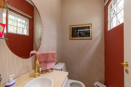 Casa para alugar com 500m², 5 quartos e 4 vagasLavabo