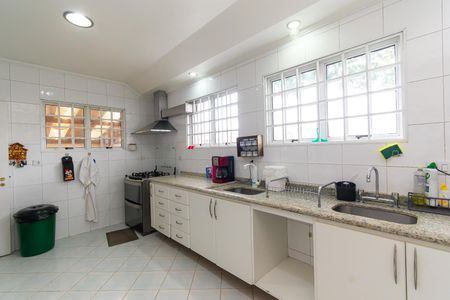 Casa para alugar com 500m², 5 quartos e 4 vagasCozinha