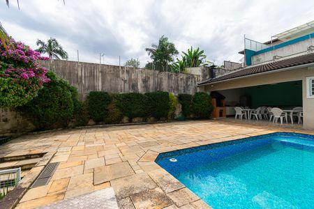 Casa para alugar com 500m², 5 quartos e 4 vagas Casa para alugar com 500m², 5 quartos e 4 vagasPiscina
