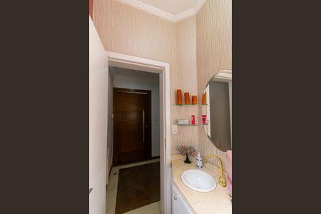 Casa para alugar com 500m², 5 quartos e 4 vagas Casa para alugar com 500m², 5 quartos e 4 vagasLavabo