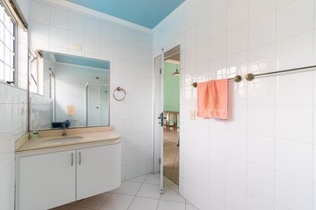 Casa para alugar com 500m², 5 quartos e 4 vagasBanheiro - Área gourmet